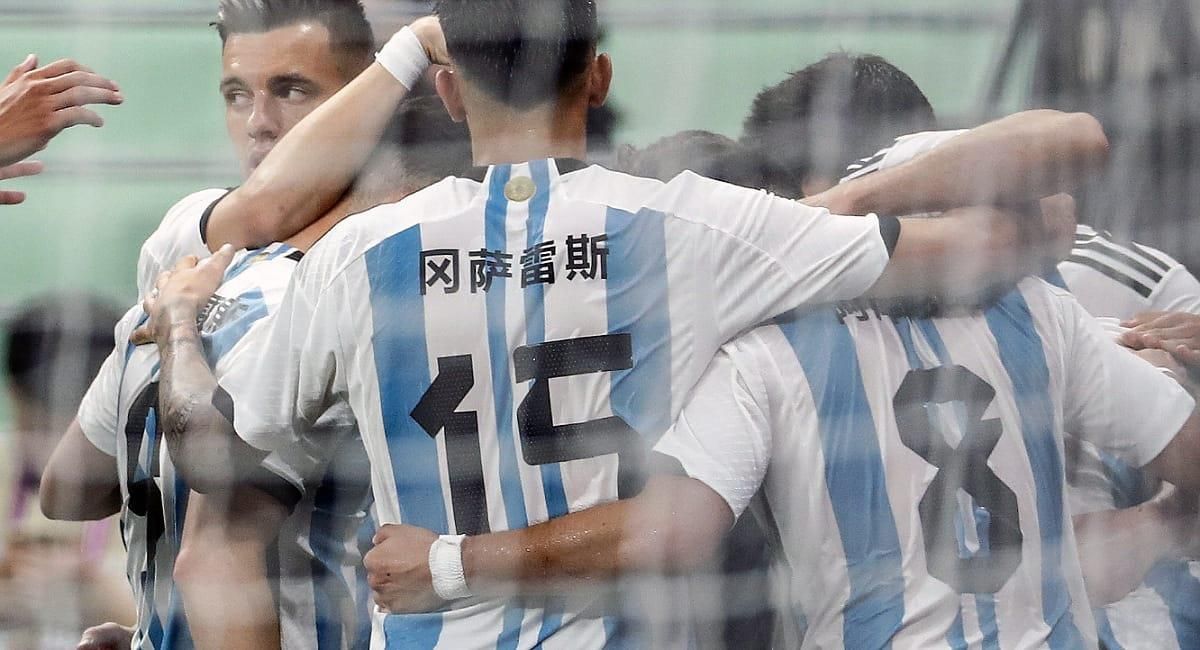 La Selección argentina es muy popular en China y ha alcanzado un importante desarrollo comercial en ese país La Selección argentina es muy popular en China y ha alcanzado un importante desarrollo comercial en ese país