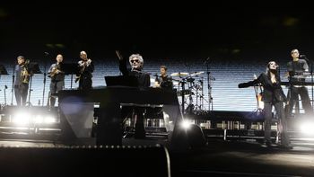 Fito Páez en Mendoza: un fuerte vendaval de hits en un concierto sold out