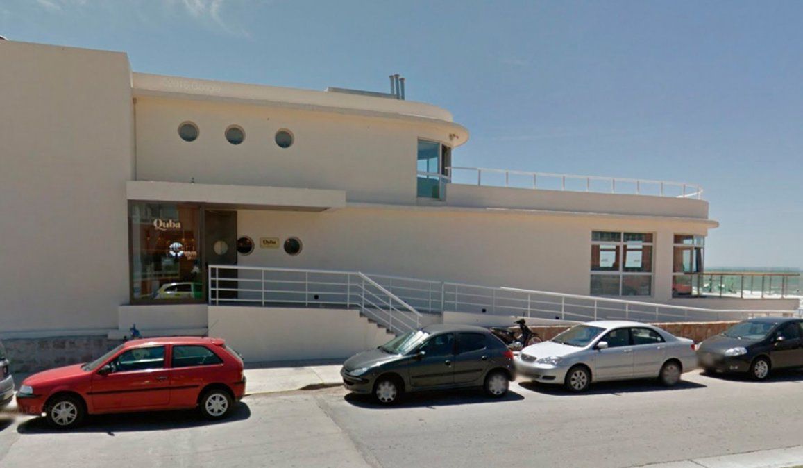 En el bar Quba, situado en Playa Grande, Mar del Plata, se produjo una brutal pelea entre rugbiers y un joven sufrió graves heridas.