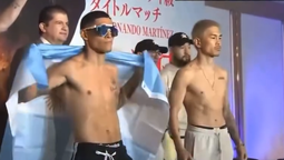 Fernando el Pumita Martínez pasaron este sábado el pesaje y combaten en la madrugada del domingo por el Título Mundial AMB supermosca del argentino.