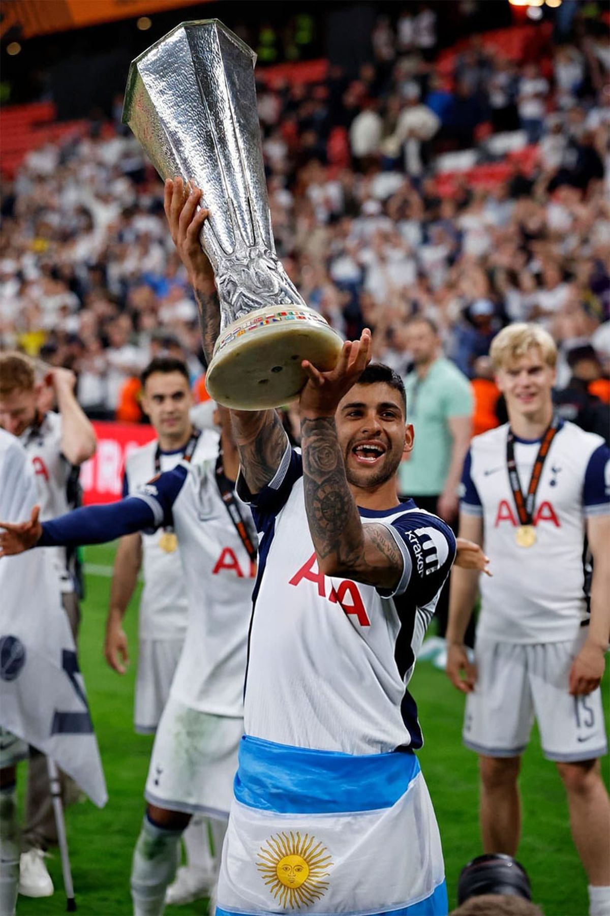 Cuti Romero, que viene de ser campe&oacute;n en Europa, ser&aacute; el capit&aacute;n de la Selecci&oacute;n argentina ante Chile.