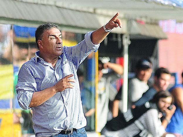 Soy de San Juan y Boedo, bromeó el DT de All Boys