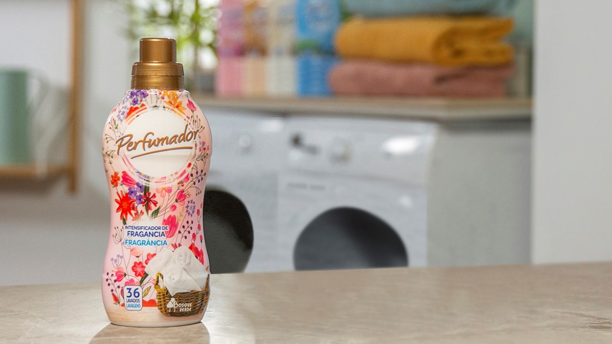 El perfumador de ropa de Mercadona rinde hasta 36 lavados. Tu ropa olerá a recién lavada por más tiempo. El perfumador de ropa de Mercadona rinde hasta 36 lavados. Tu ropa olerá a recién lavada por más tiempo.