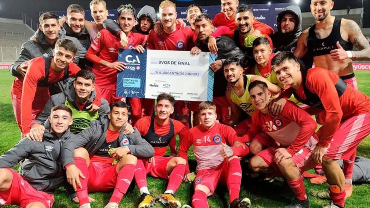Argentinos Juniors pasó a los octavos de final de la Copa Argentina. Argentinos Juniors pasó a los octavos de final de la Copa Argentina.