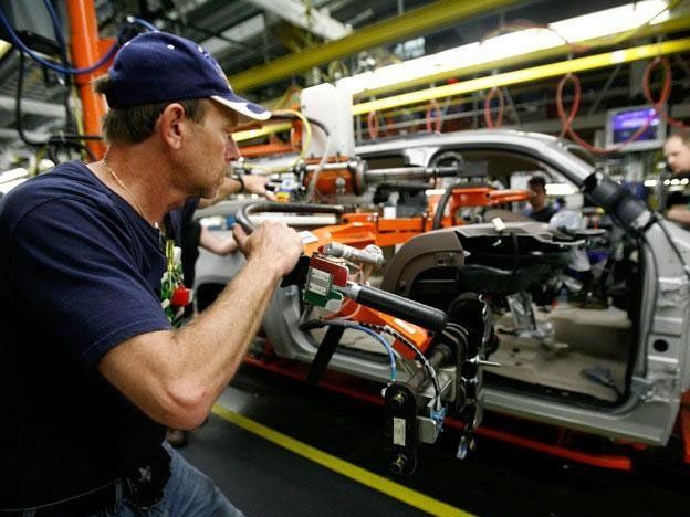 Desde la UIA alertaron que la actividad industrial cayó 5,3% en mayo