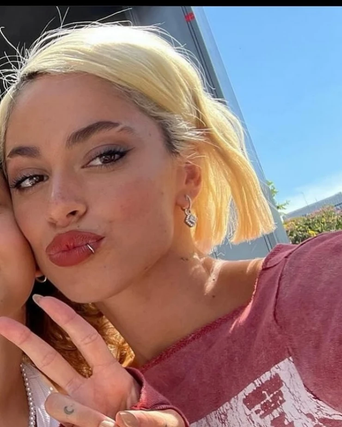 A lo Kylie Jenner, Tini Stoessel estrena pelo ultra XXS y paraliza el corte bob tendencia. A lo Kylie Jenner, Tini Stoessel estrena pelo ultra XXS y paraliza el corte bob tendencia.