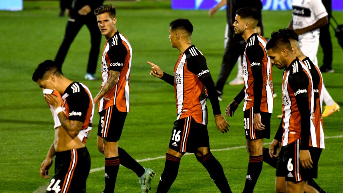 River levantó la mano y pide cambios urgente