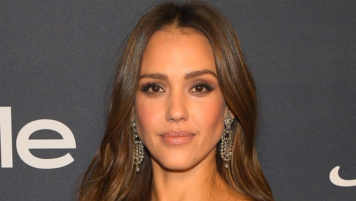 Prepara la mascarilla de manzana con la que Jessica Alba logra una piel suave y luminosa