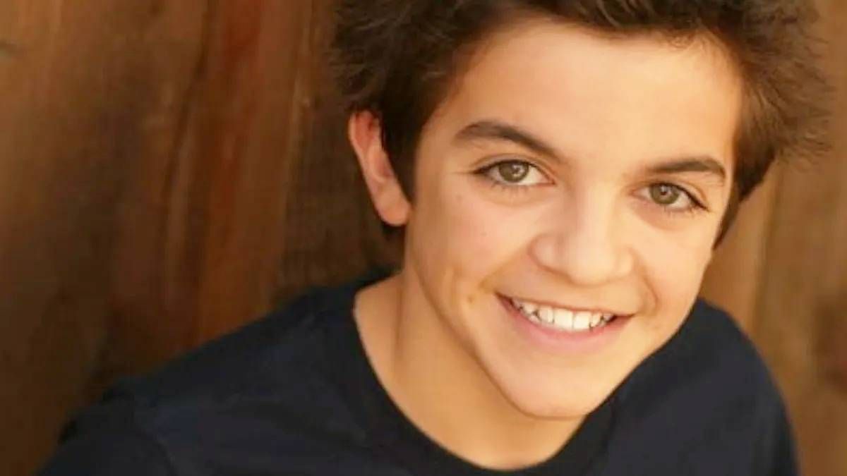 Tyler Chase. Tras brillar en la serie de Nickelodeon en el 2007