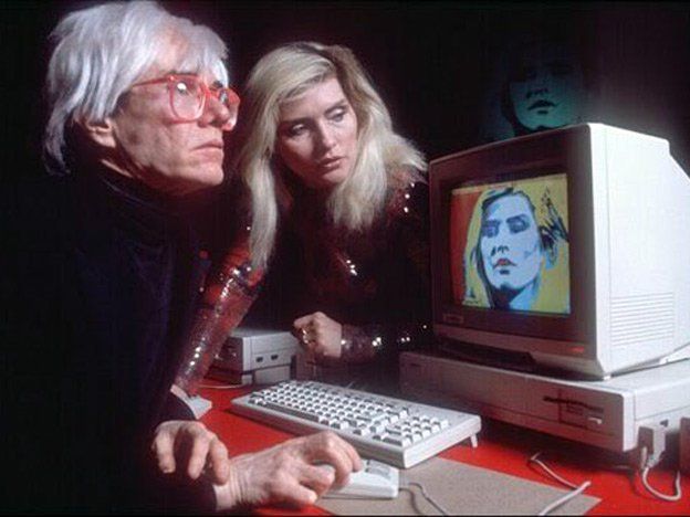 Hallaron obras de Andy Warhol en una Commodore Amiga