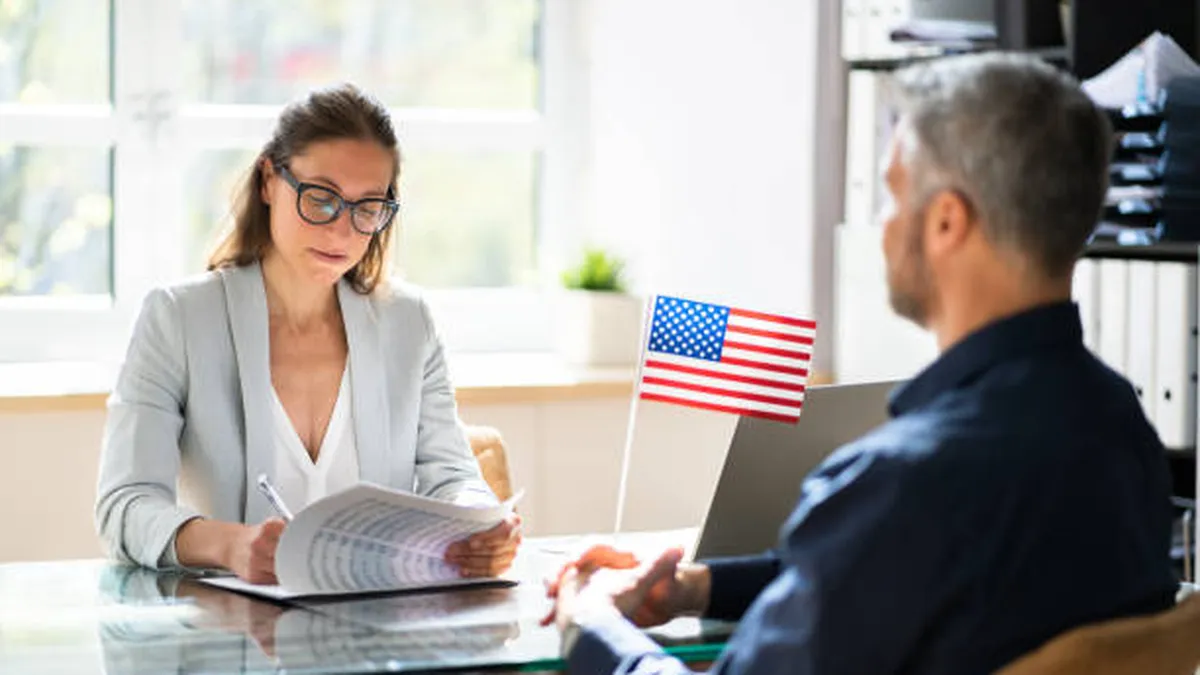 Si no puede acudir a la entrevista que le fue agendada, contacte a la embajada o consulado de los Estados Unidos tan pronto sea posible. Si no puede acudir a la entrevista que le fue agendada, contacte a la embajada o consulado de los Estados Unidos tan pronto sea posible.