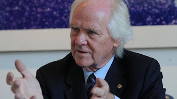 Reclaman a Frederic que pida disculpas por su frase sobre Suiza 