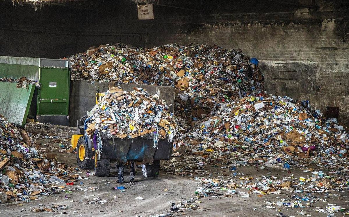 La decisión final deberá equilibrar las preocupaciones de los residentes locales. La decisión final deberá equilibrar las preocupaciones de los residentes locales.