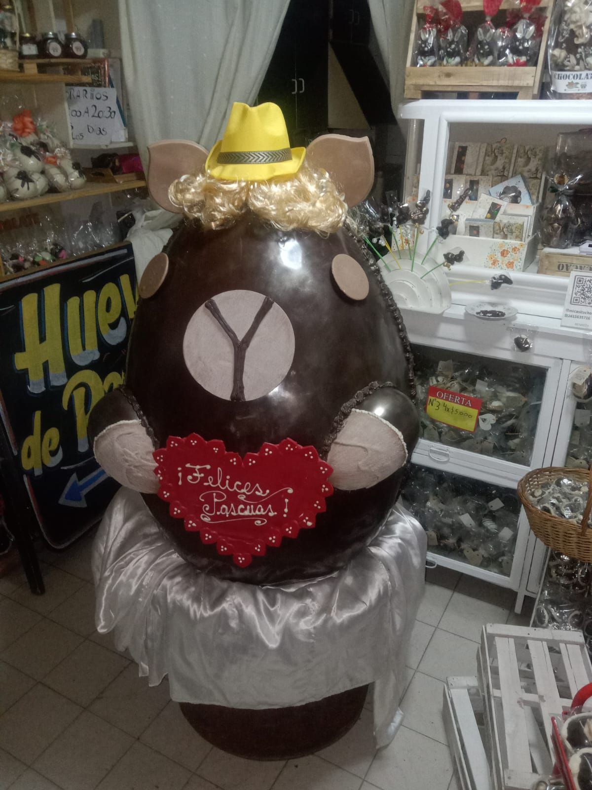 Amor y talento, la combinación especial de Viviana Valdivieso para este capibara gigante que se repartirá este domingo en Las Heras. Amor y talento, la combinación especial de Viviana Valdivieso para este capibara gigante que se repartirá este domingo en Las Heras.