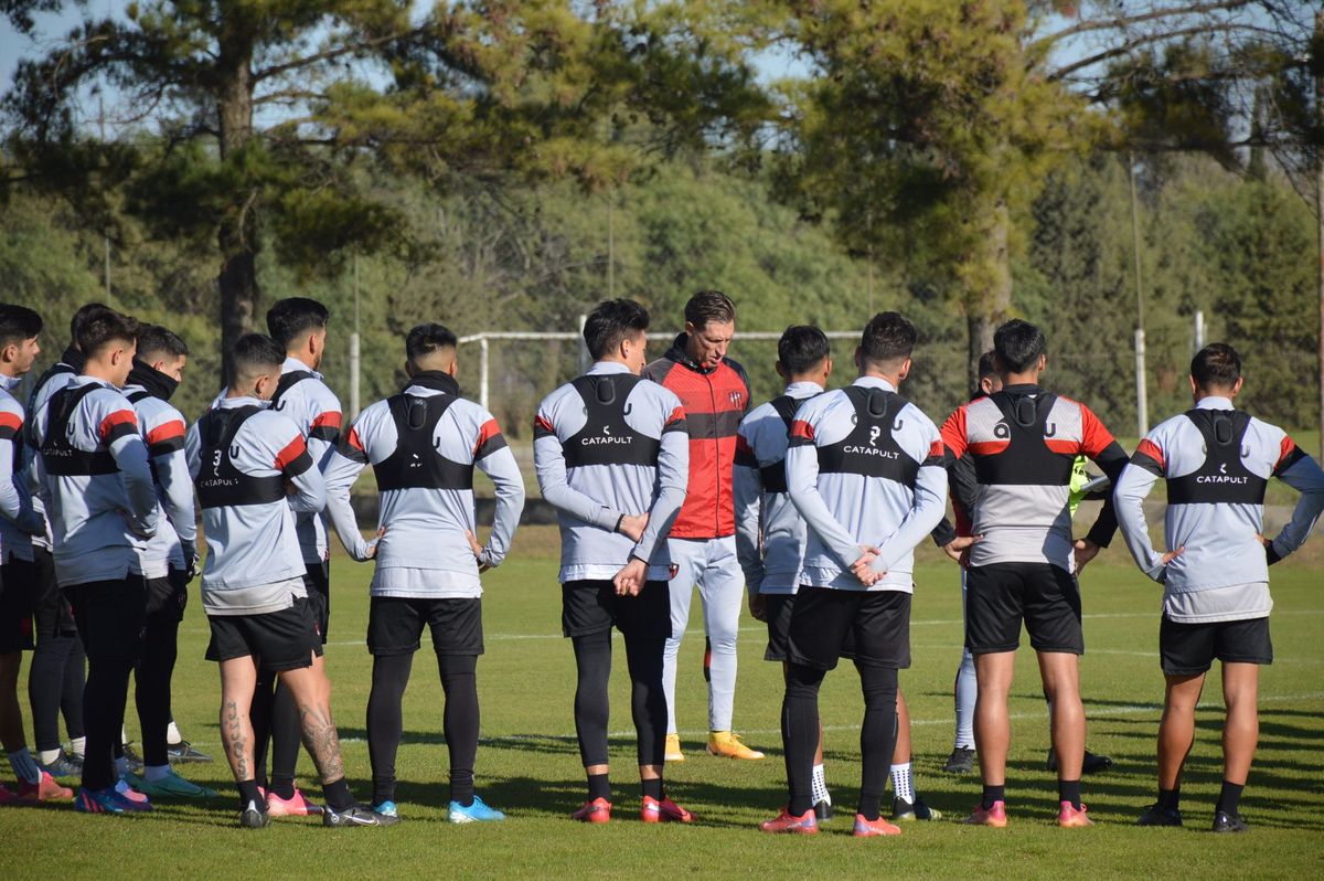 Patronato jugará con Colón un clásico del Litoral por los 16 avos de final de la Copa Argentina
