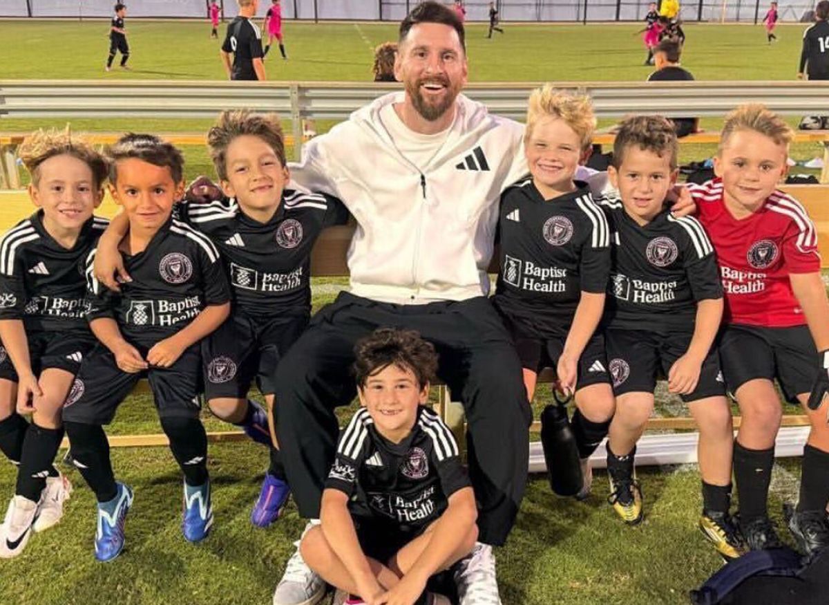 Lionel Messi y los Sub 7 deol Inter Miami donde juega su hijo Ciro. Lionel Messi y los Sub 7 deol Inter Miami donde juega su hijo Ciro.
