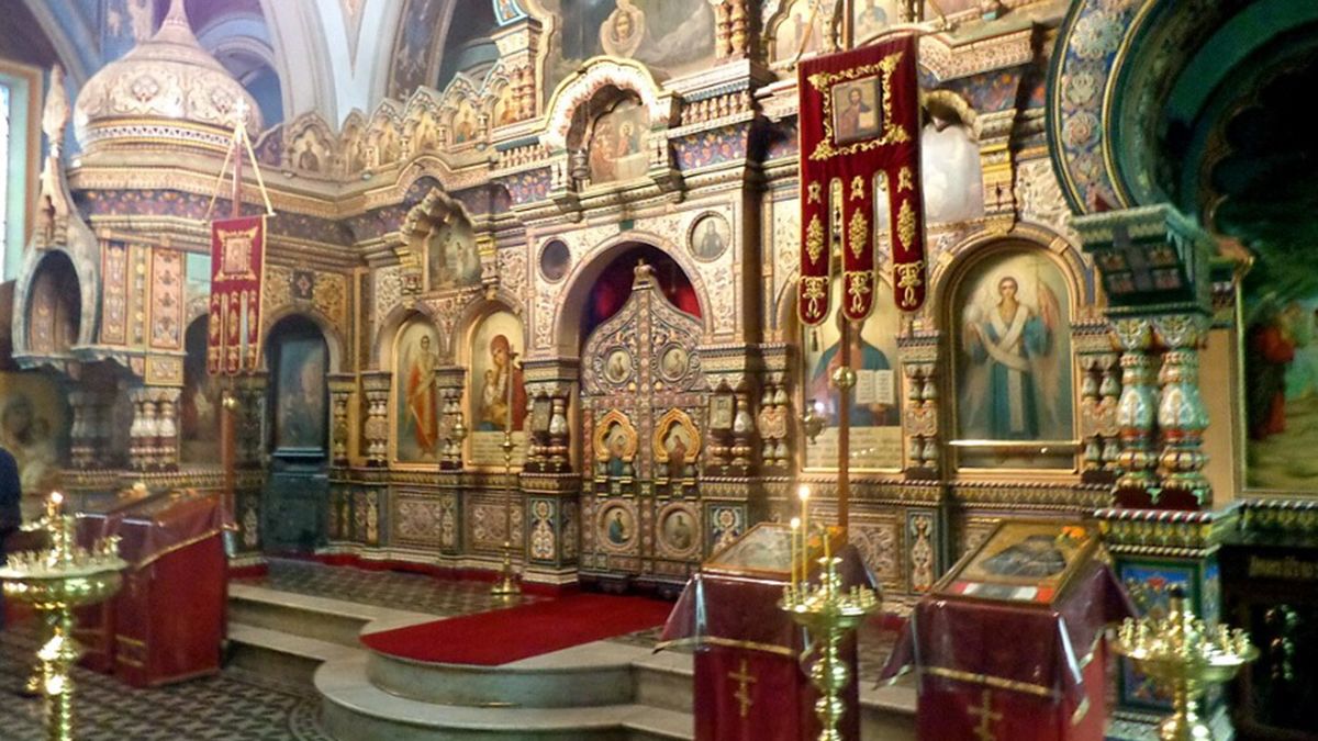 La Iglesia Ortodoxa de la Santísima Trinidad de Buenos Aires se empezó a construir en 1898 y fue inaugurada en 1904 La Iglesia Ortodoxa de la Santísima Trinidad de Buenos Aires se empezó a construir en 1898 y fue inaugurada en 1904