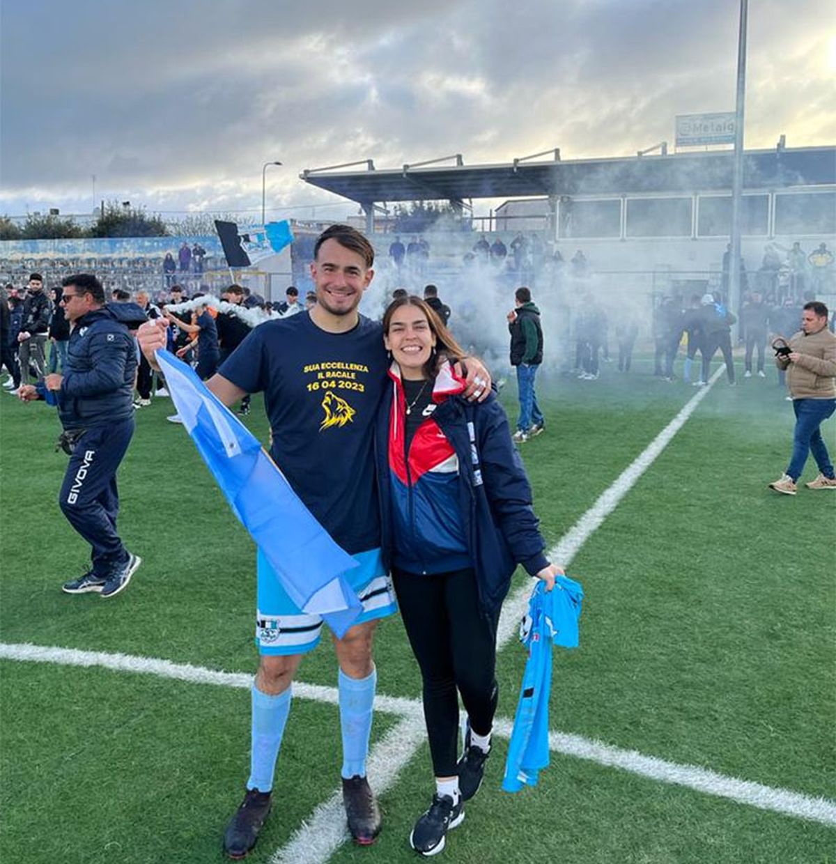 Agustín Reyes está feliz con su esposa, María José Paz.