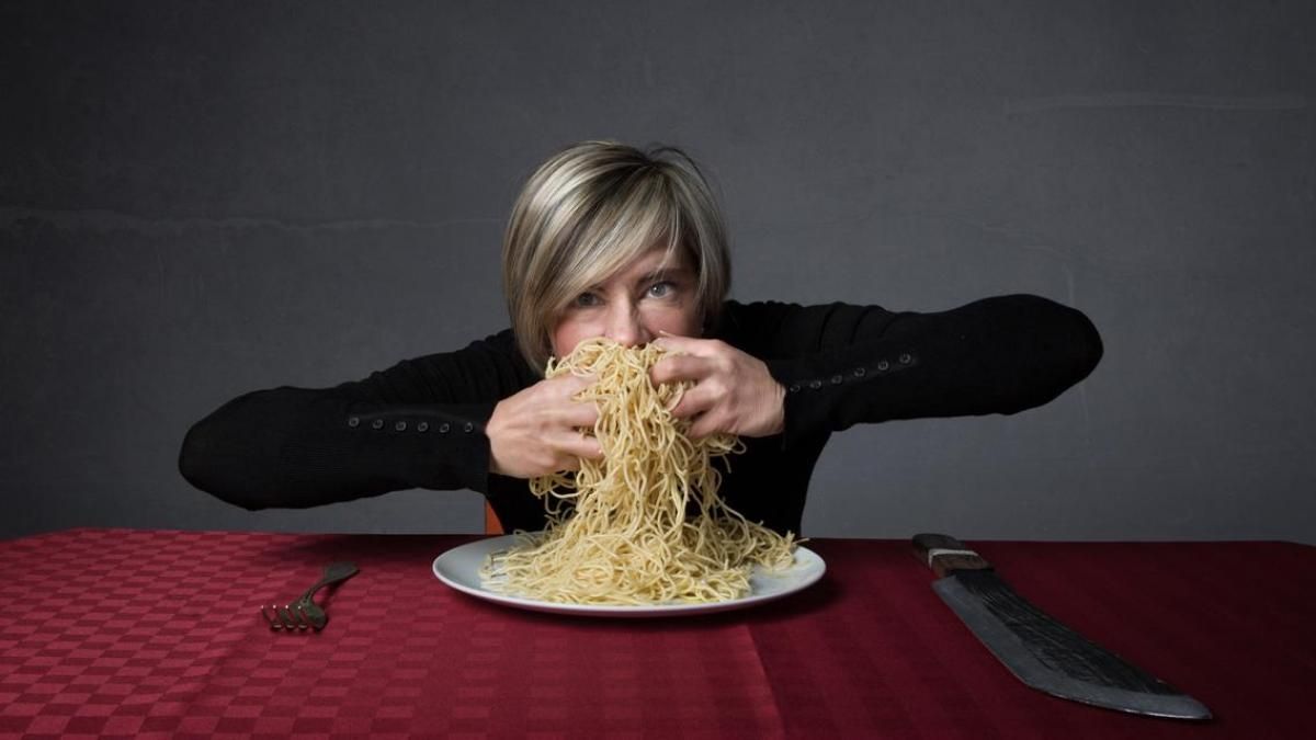 El pésimo hábito que muchas personas realizan: provoca gases y acidez estomacal El pésimo hábito que muchas personas realizan: provoca gases y acidez estomacal