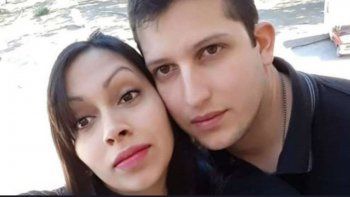Una pareja de policías discutió a los tiros delante de su hijo y la mujer murió