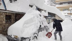 En Moscú, una de las ciudades más grandes de Europa, una nevada histórica llevó a la ciudad 35 cm de nieve en un solo día.