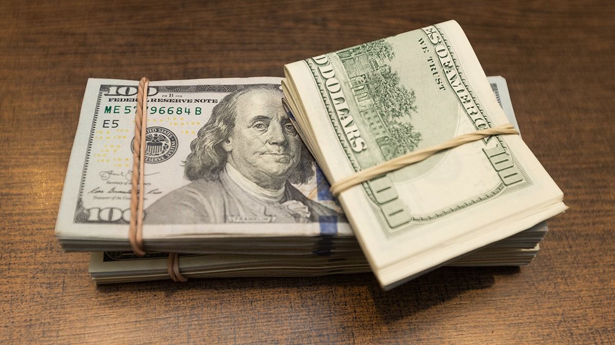 El dólar blue hoy en Mendoza aumentó 30 pesos en relación al martes. El dólar blue hoy en Mendoza aumentó 30 pesos en relación al martes.