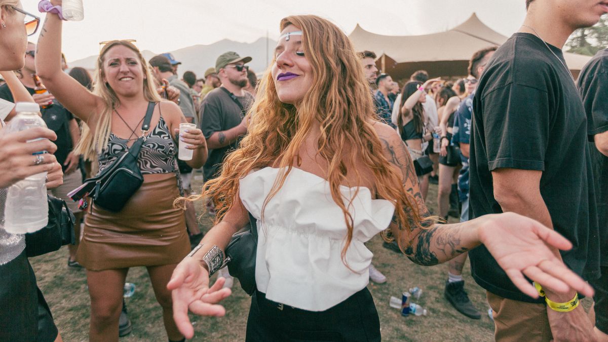 Baile y buenísima energía en la fiesta de la progressive house.