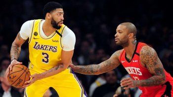 Los Ángeles Lakers, líder de la Conferencia Oeste, perdió ante Houston Rockets