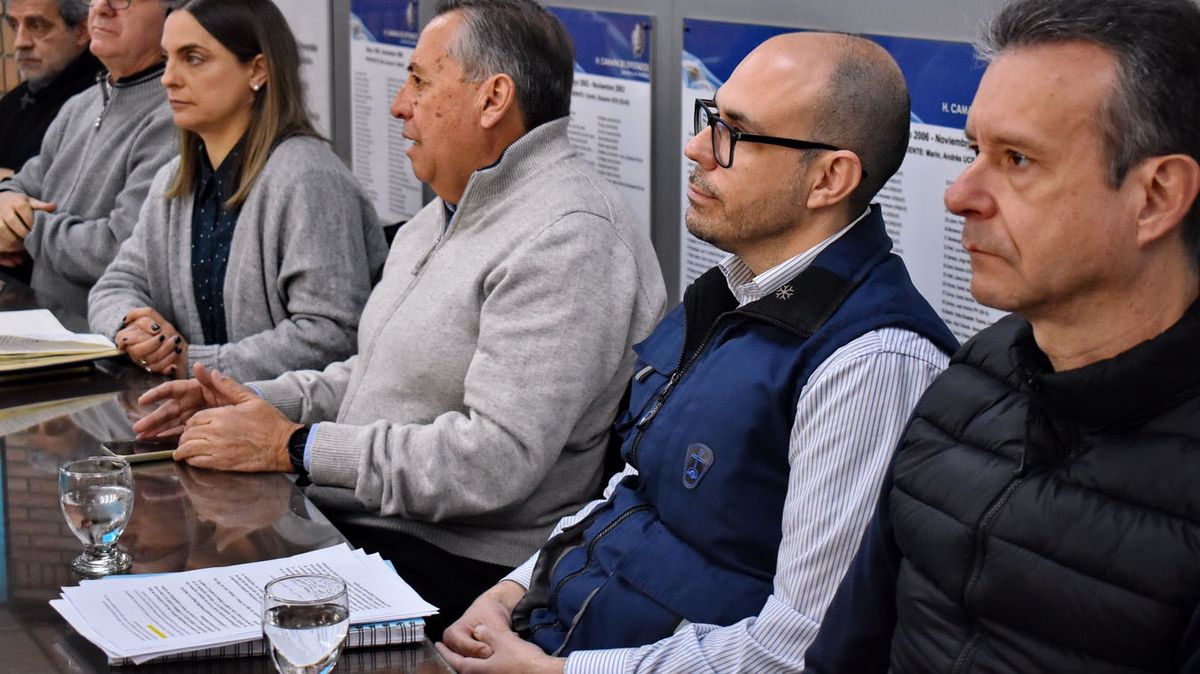 Sergio Marinelli concurrió a la Cámara de Diputados a dar expliaciones por los permisos para la perforación de pozos.
