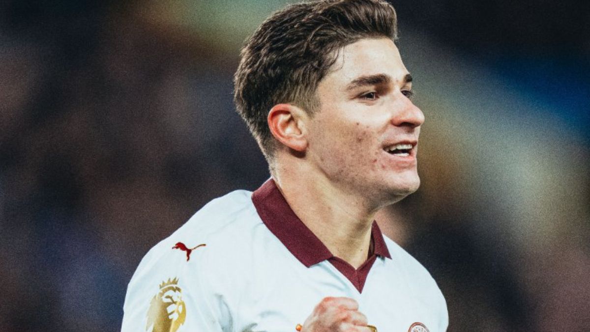 El Araña Julián Álvarez tuvo una gran actuación y puso el 2 a 1 parcial. El Araña Julián Álvarez tuvo una gran actuación y puso el 2 a 1 parcial.