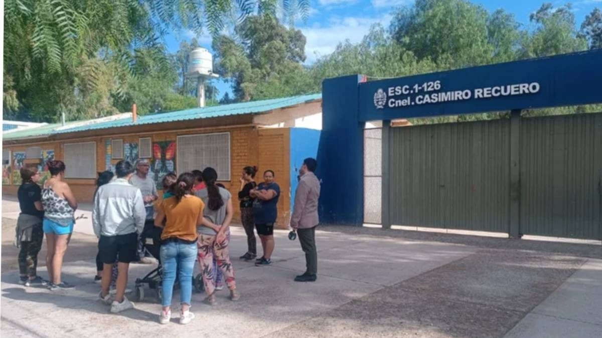 Padres y directivos preocupados por los robos en la Escuela Recuero. Foto: gentileza.