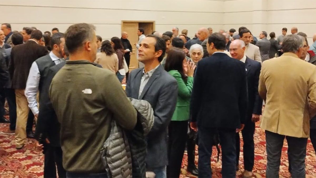 Industriales sesionaron por primera vez fuera de Buenos Aires. La provincia elegida fue Mendoza. Industriales sesionaron por primera vez fuera de Buenos Aires. La provincia elegida fue Mendoza.