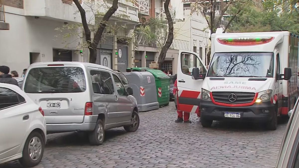 Cuatro miembros de una familia fueron encontrados muertos en un departamento