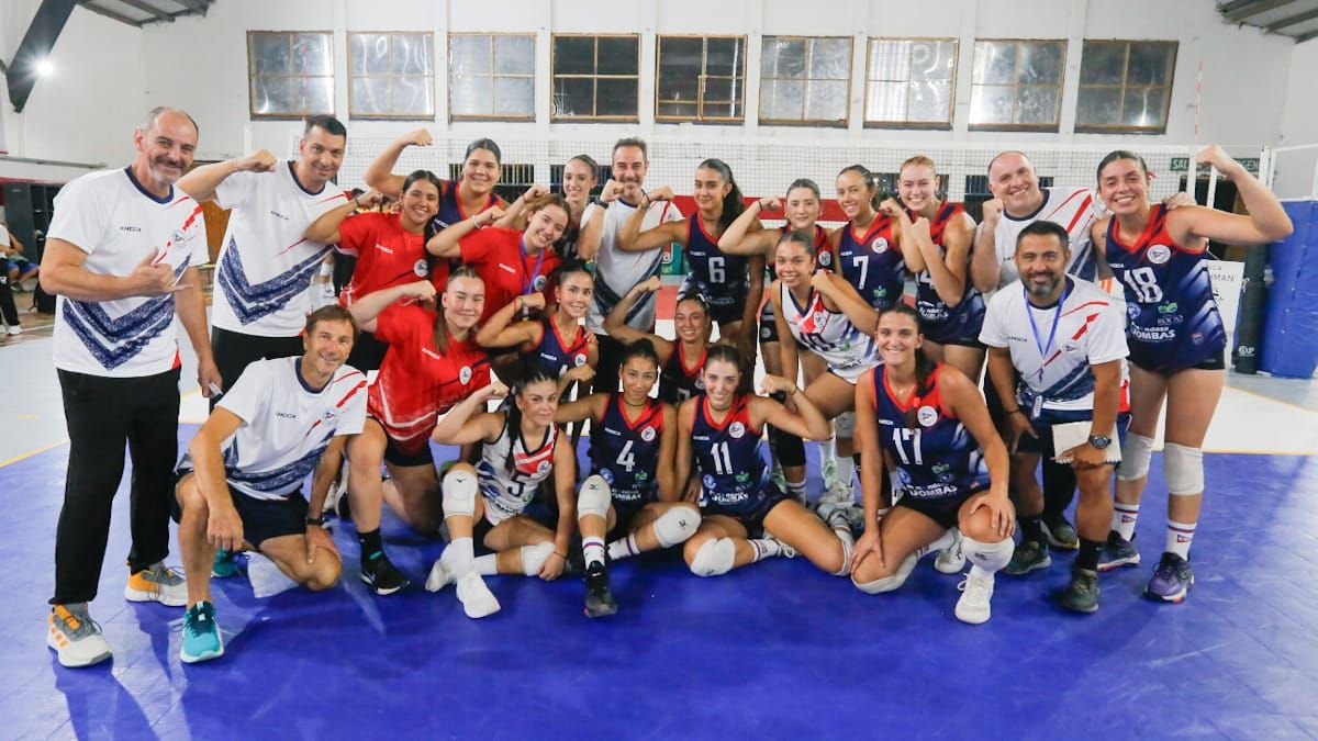 Las chicas del Club Mendoza de Regatas gan&oacute; su cuarto partido en la Liga Nacional Femenina de V&oacute;ley y est&aacute; en zona de clasificaci&oacute;n a playoffs.