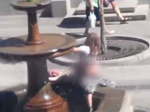Video: una vez más, filmaron a una pareja teniendo relaciones en plena calle