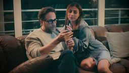 Michel Brown y Verónica Orozco interpretan a Alejo y Alicia en la nueva serie de Netflix.