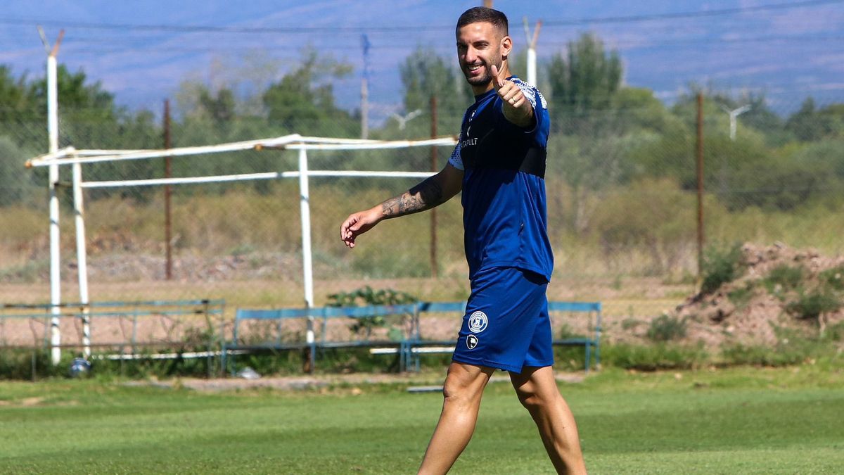 El Turco Ezequiel Ham es una de las figuras del equipo azul. El Turco Ezequiel Ham es una de las figuras del equipo azul.