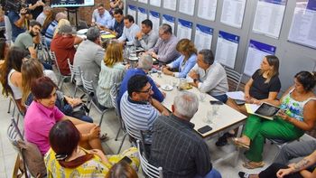 Diputados dieron el ok para tratar el pack minero en la sesión de este miércoles Diputados dieron el ok para tratar el pack minero en la sesión de este miércoles