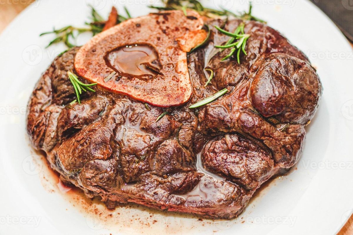 Exquisito. El tuétano del osobuco es muy rico pero además tiene muchas propiedades y beneficios para la salud. Exquisito. El tuétano del osobuco es muy rico pero además tiene muchas propiedades y beneficios para la salud. 