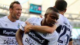 Johan Carbonero, el jugador de Gimnasia La Plata.