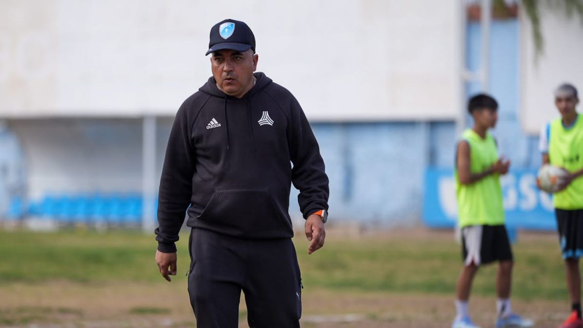 Rodrigo Alessandrello es el entrenador de Gutiérrez Sport Club.