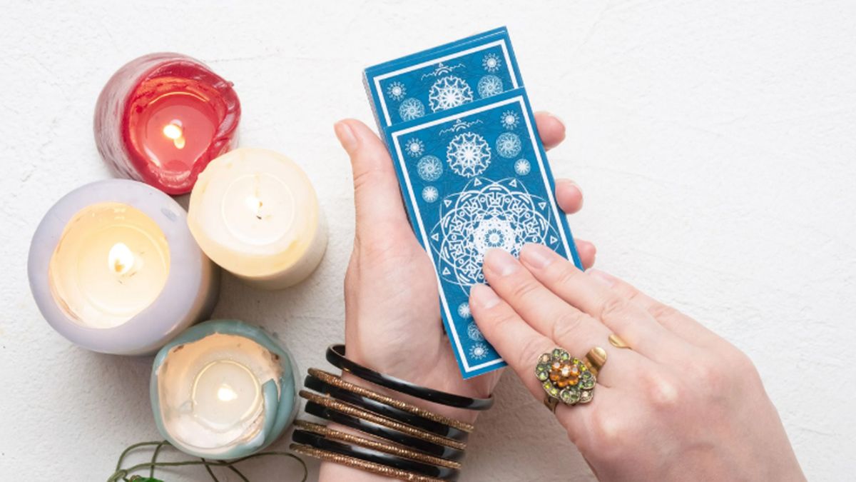 Tarot de hoy martes 17 de febrero: El Sol ilumina nuevos comienzos y trae alegría inesperada. Tarot de hoy martes 17 de febrero: El Sol ilumina nuevos comienzos y trae alegría inesperada.