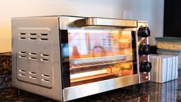 Limpia y elimina la grasa del horno eléctrico en pocos minutos y con solo 3 ingredientes