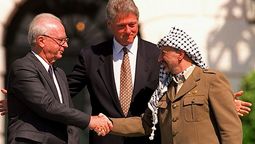 Isaac Rabin (izquierda) fue un precursor de la paz con Palestina.