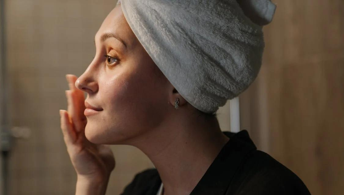 Por qué debes aplicar el ácido hialurónico antes de maquillarte