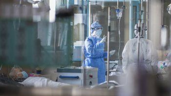 La esposa del primer paciente con coronavirus en Chile también dio positivo