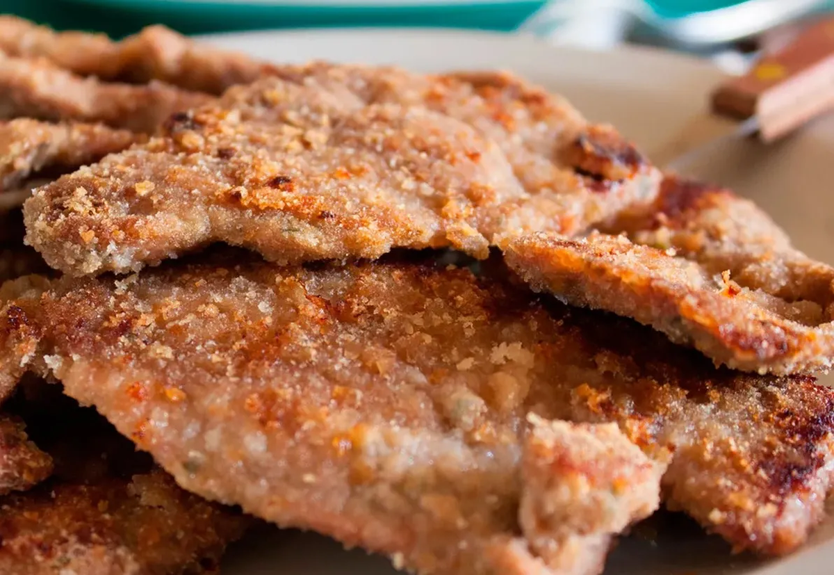 Ladrones hambrientos: asaltaron una conocida rotisería y se robaron 15 kilos de milanesas Ladrones hambrientos: asaltaron una conocida rotisería y se robaron 15 kilos de milanesas