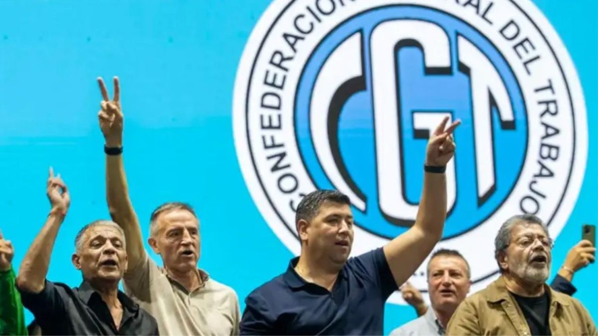 La nueva CGT llamó a la huelga general. La nueva CGT llamó a la huelga general.