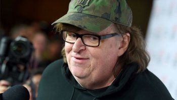 Con su nuevo documental, Michael Moore quiere 