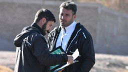 Diego Pozo comenzó a delinear el once del Lobo para recibir al Dragón